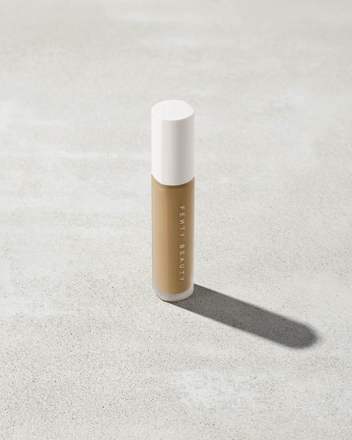Pro Filt'r Instant Retouch Concealer — #310 - Image 9