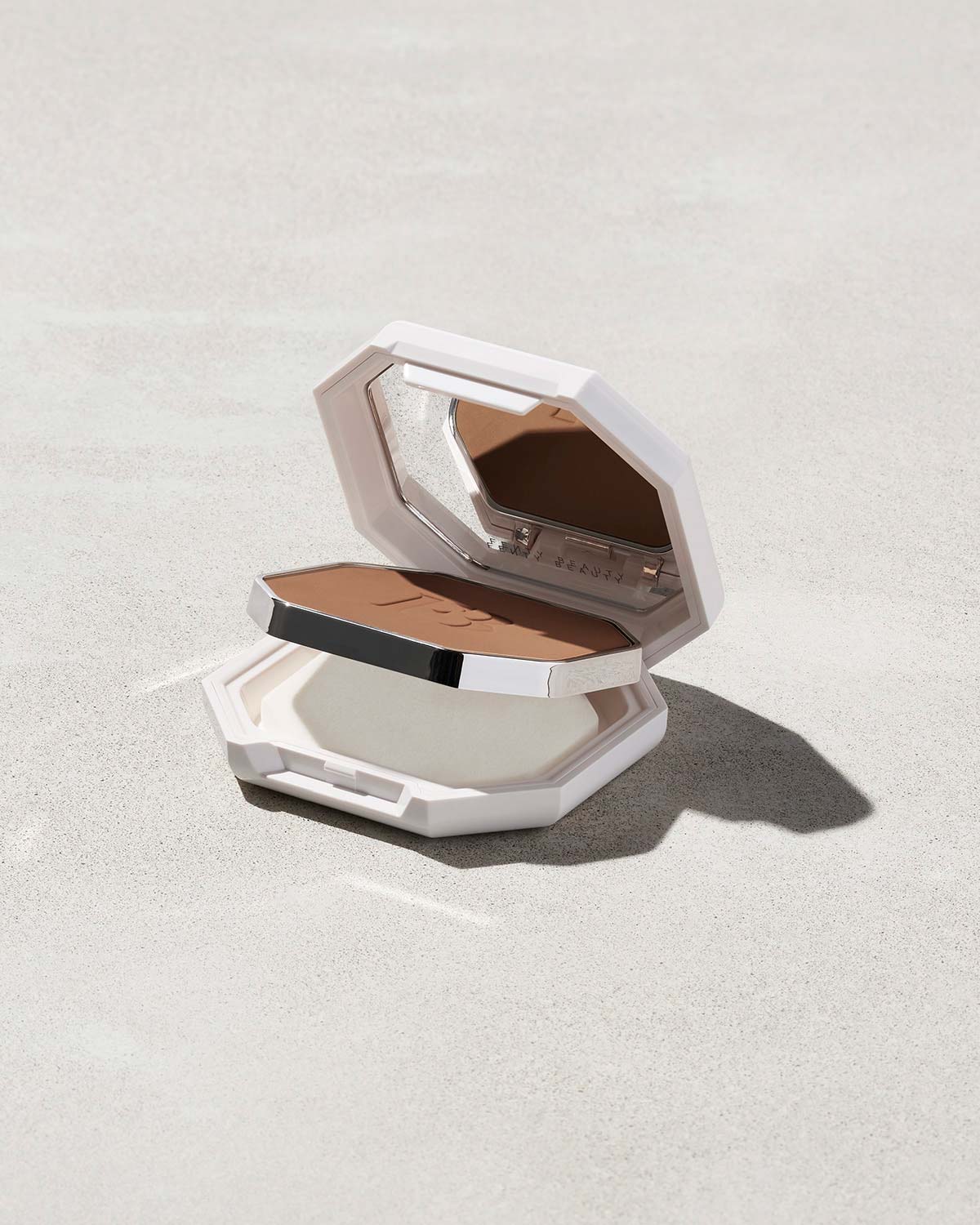 Pro Filt'r Soft Matte Powder Foundation — #200 - Image 4