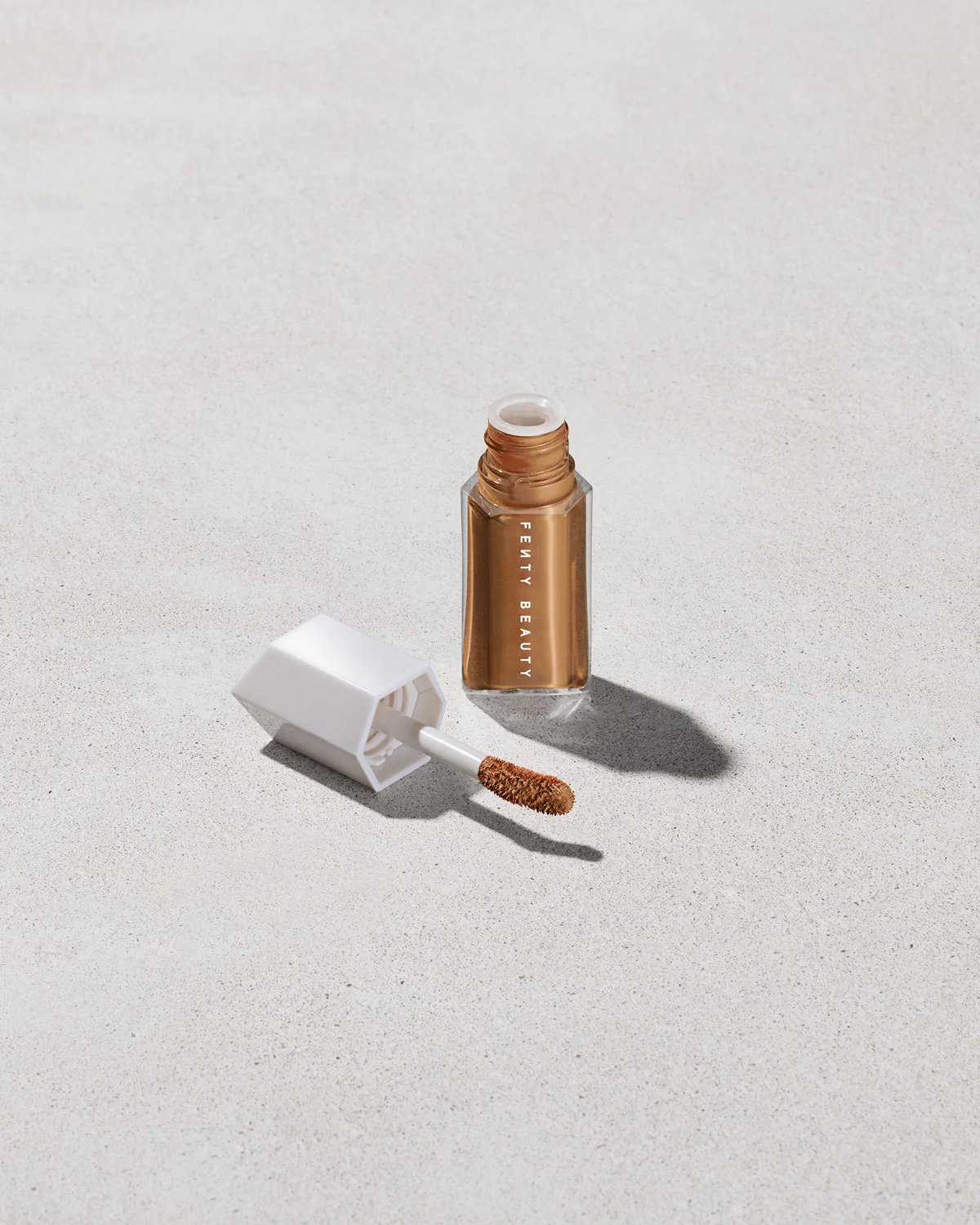 We're Even Mini Hydrating Longwear Concealer — 410W